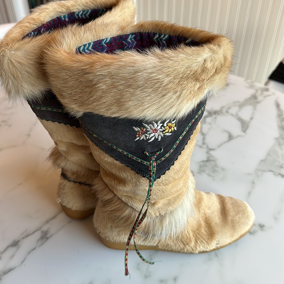 Vintage Tecnica Fur Boots | Made in Italy | Après-Ski Chic US 8 EU39 - Picture 6 of 10